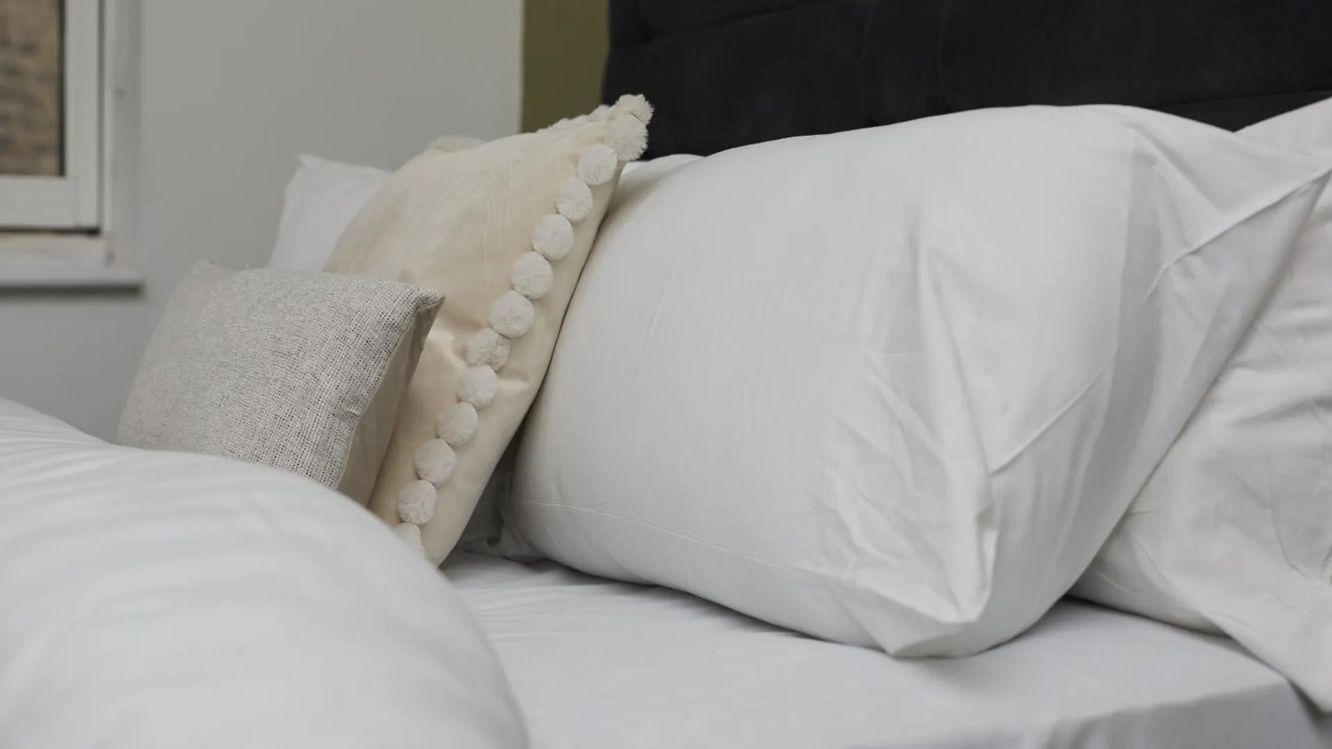 Bv Royal Comfy Studio Seven Suite Queensgate Huddersfield