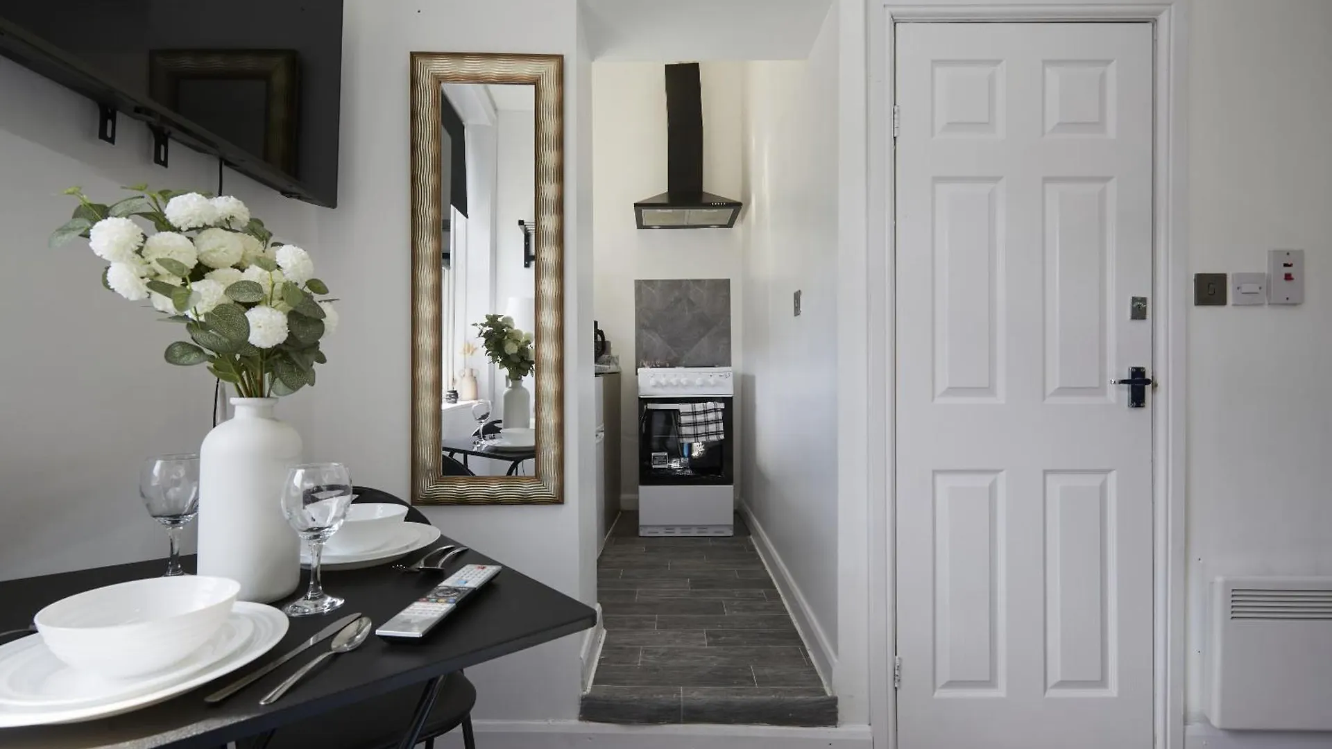 Bv Royal Comfy Studio Seven Suite Queensgate Huddersfield Apartament