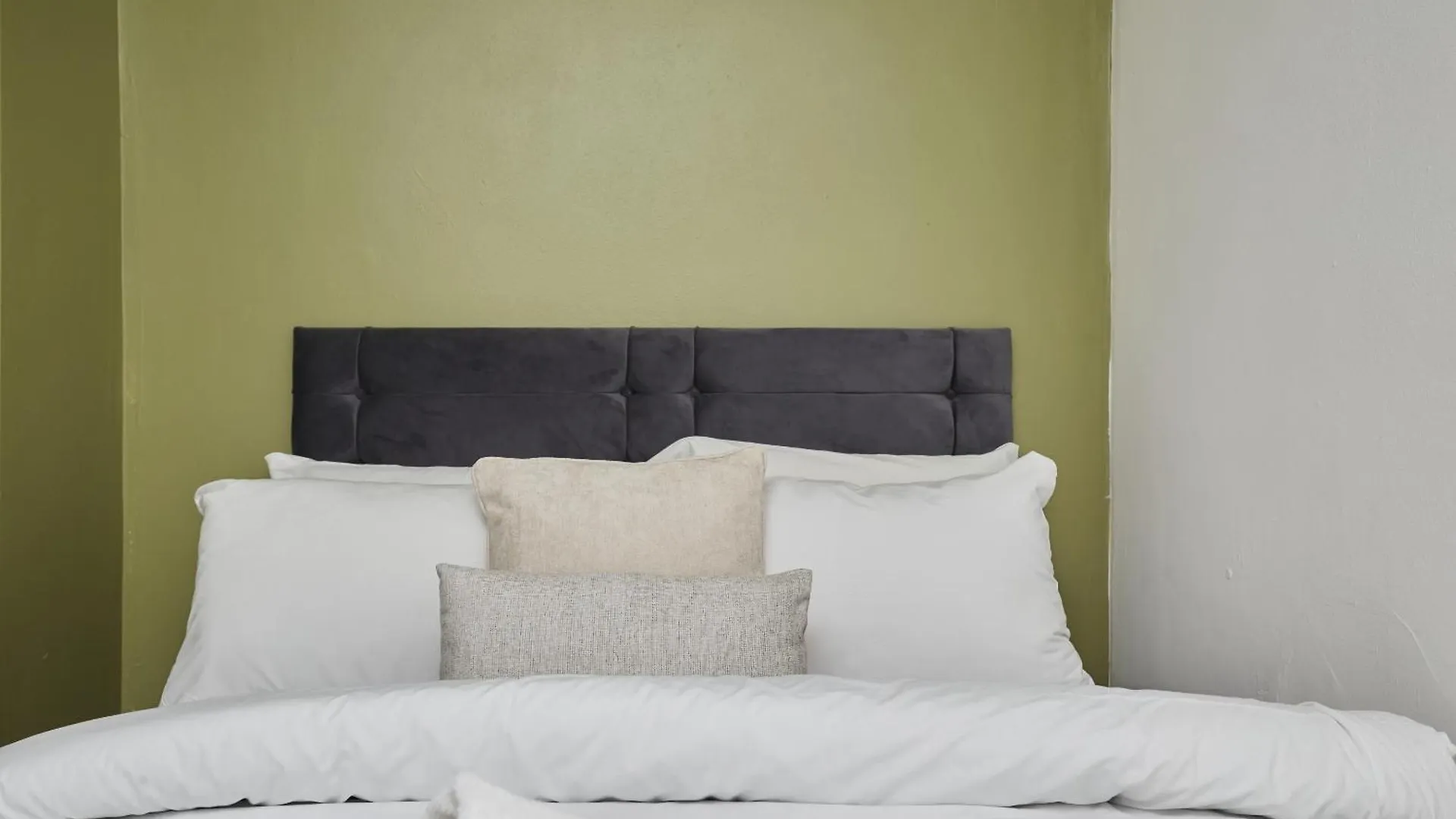 Apartament Bv Royal Comfy Studio Seven Suite Queensgate Huddersfield