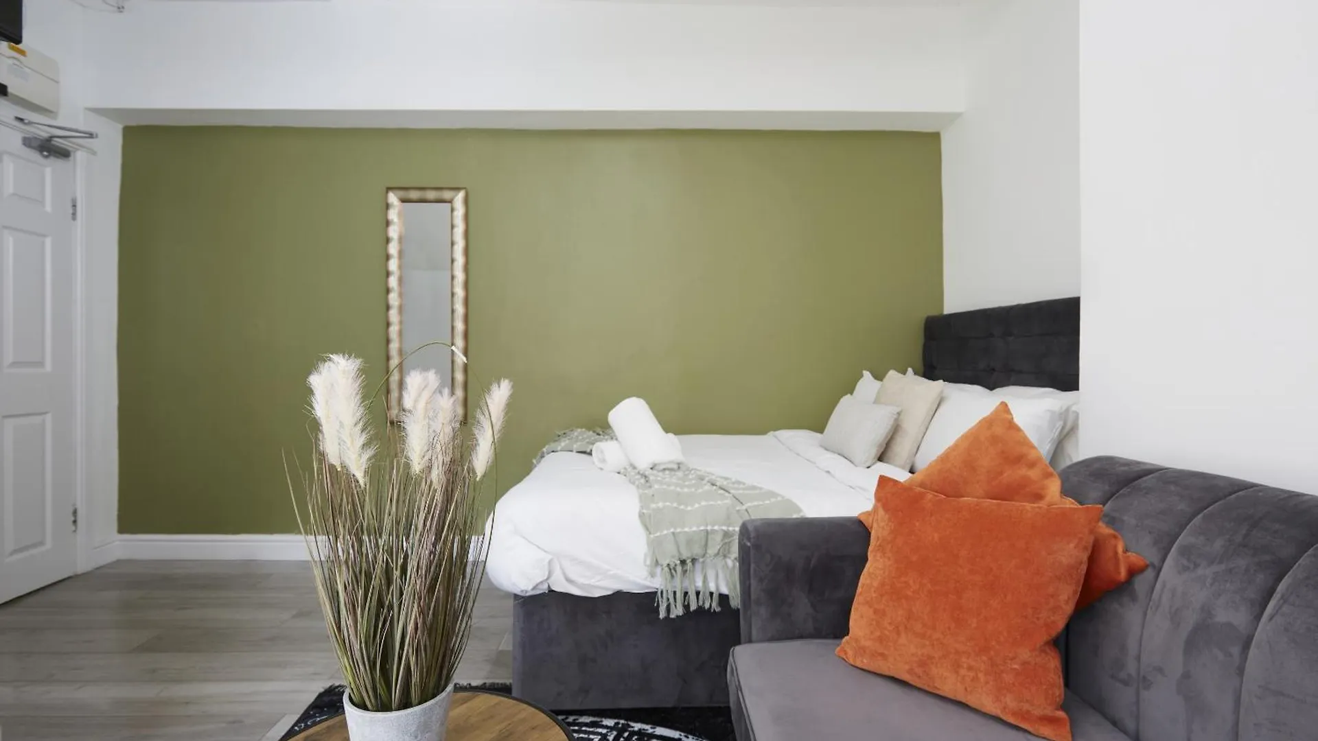 Apartament Bv Royal Comfy Studio Seven Suite Queensgate Huddersfield