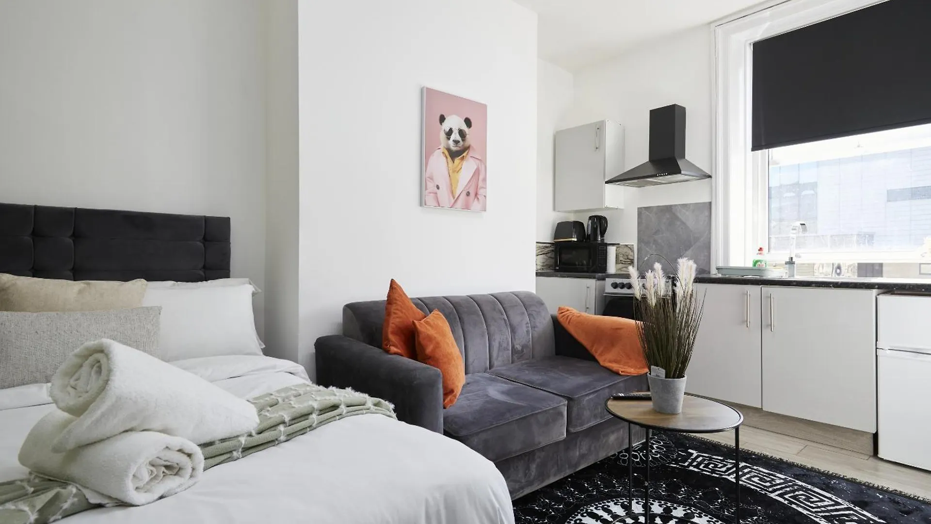 Bv Royal Comfy Studio Seven Suite Queensgate Huddersfield Appartement